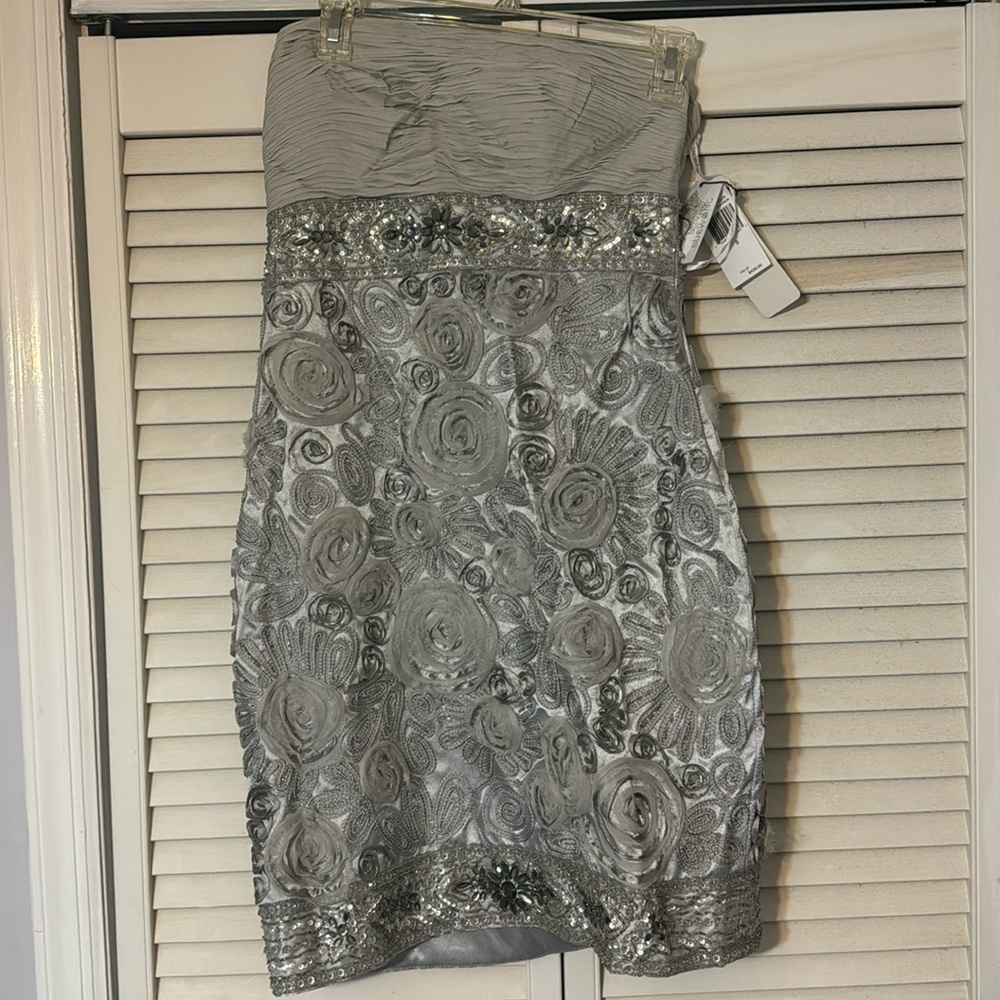 Brand: Suewong Size: 8 Color: gray women’s strapless dress